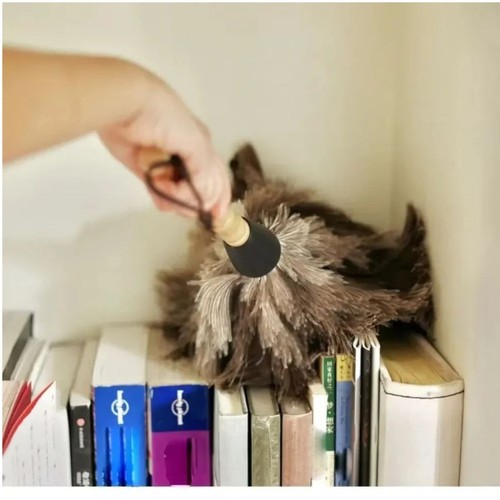 Feather duster with nonslip - with,